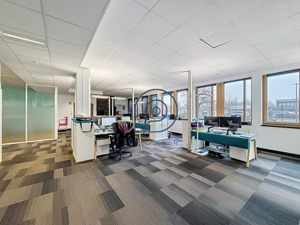 Villeneuve-d'Ascq – Haute Borne | Bureaux RDC 274 m² + 14 parkings | ERE Park II | À vendre