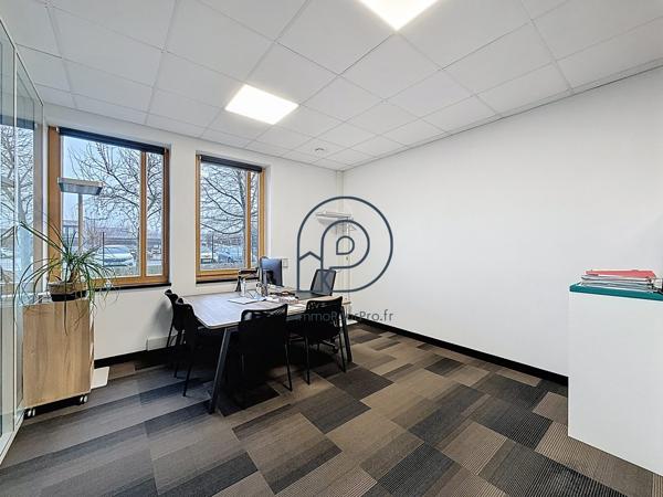 Villeneuve-d'Ascq – Haute Borne | Bureaux RDC 274 m² + 14 parkings | ERE Park II | À vendre