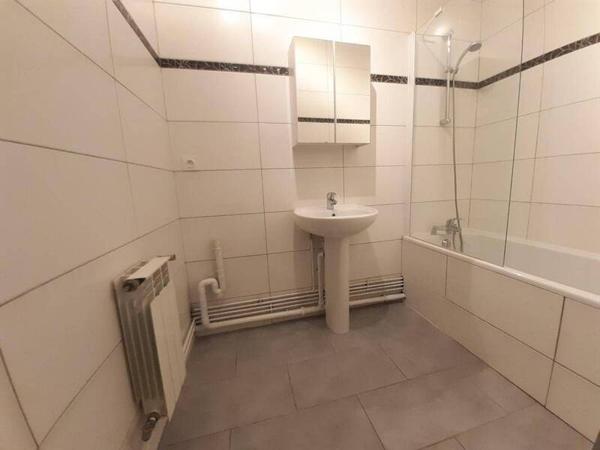Appartement 4 pièces                                        - 38000 Grenoble Réf : 5480