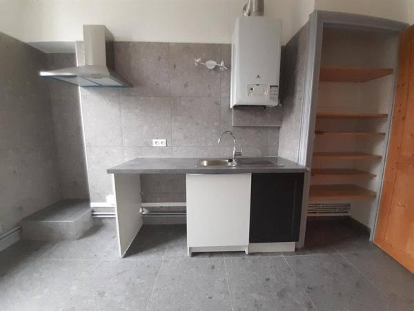 Appartement 4 pièces                                        - 38000 Grenoble Réf : 5480
