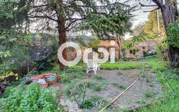 Maison à vendre    6 pièces • 100 m2 Marseille 10
