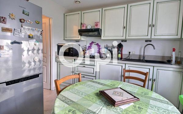 Maison à vendre    6 pièces • 100 m2 Marseille 10