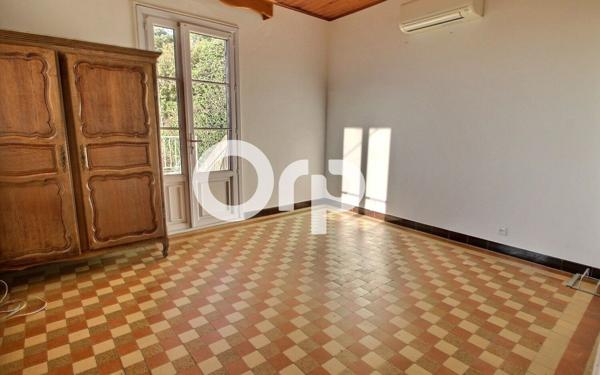 Maison à vendre    6 pièces • 100 m2 Marseille 10