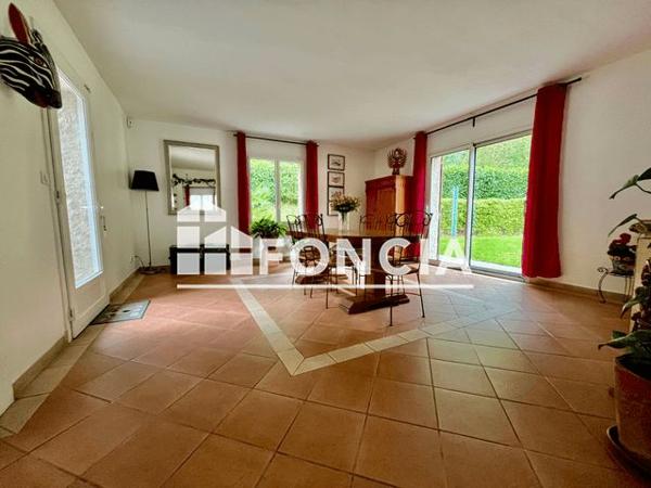 À vendre Maison 7 pièces 174.84 m² - Aigremont 78240