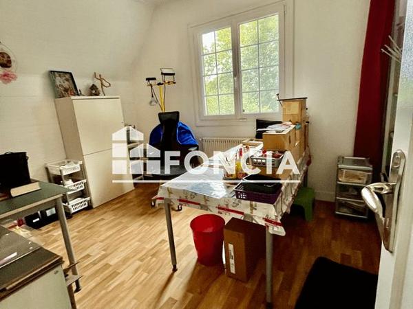 À vendre Maison 7 pièces 174.84 m² - Aigremont 78240