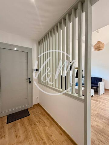 Maison à vendre à Andernos- EXCLUSIVITE!- Rénovée d'environ 100m² avec 2 chambres, 1 suite et un bureau sur une parcelle d'environ 350m² au calme ANDERNOS