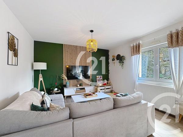 Appartement T5 à vendre  5 pièces - 97,89 m2 ESSERT - 90