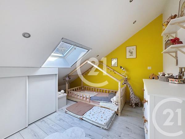 Appartement T5 à vendre  5 pièces - 97,89 m2 ESSERT - 90