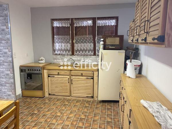 Maison 1 pièce - 292 m²