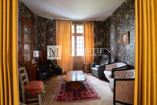 Au coeur de Libourne, magnifique propriété pleine de charme à rénover