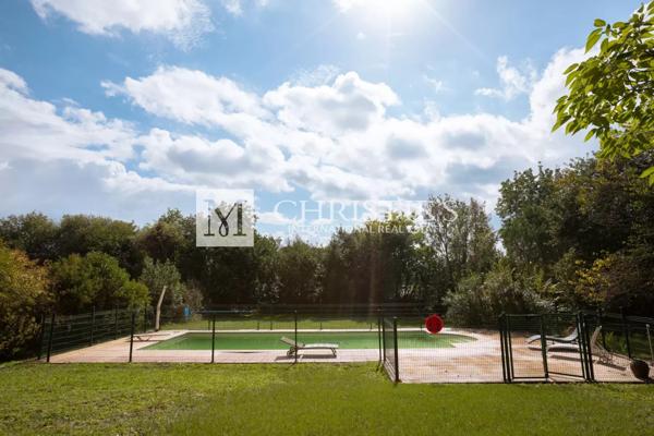 Au coeur de Libourne, magnifique propriété pleine de charme à rénover