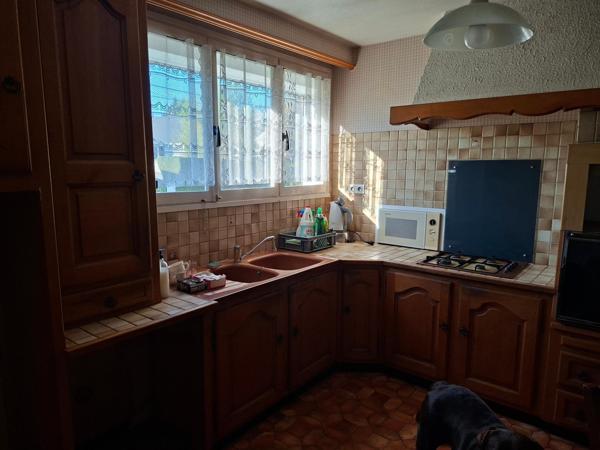 Maison familiale, quartier calme, proche Orléans