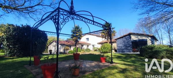 Maison à vendre 9 pièces 277 m² Augé