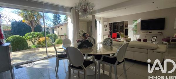 Maison à vendre 9 pièces 277 m² Augé