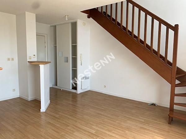 A LOUER appartement T2 duplex  LANGUEUX CENTRE