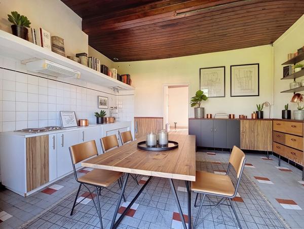 Exclusivité Nestenn Immobilier. Au centre-ville de Castanet-Tolosan. Appartement T3 à vendre avec balcon, jardin et 2 parkings.