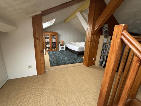 Maison à 7min gare / séjour cheminée / 4 chambres / grand jardin / sous sol total et garage