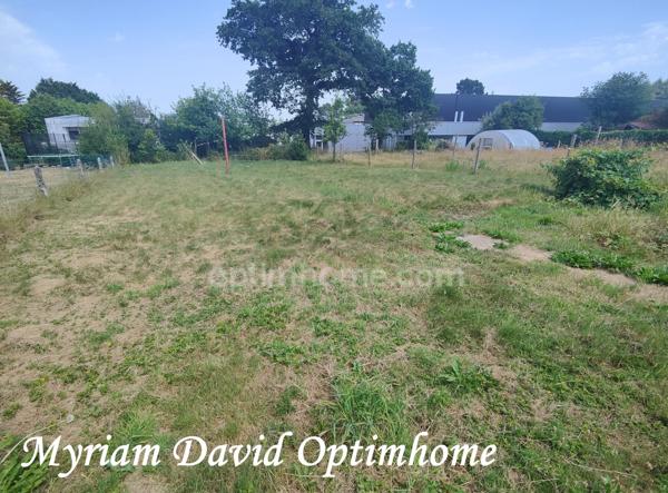 Maison à rénover avec fort potentiel – Jardin – Proche centre de Rostrenen