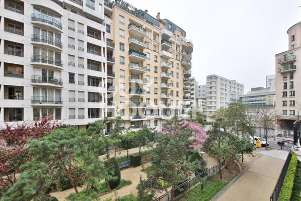Appartement Courbevoie 4 pièces 84 m2
