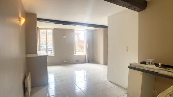 Idéal Investisseur, Appartement 2 chambres plein centre de Carbonne