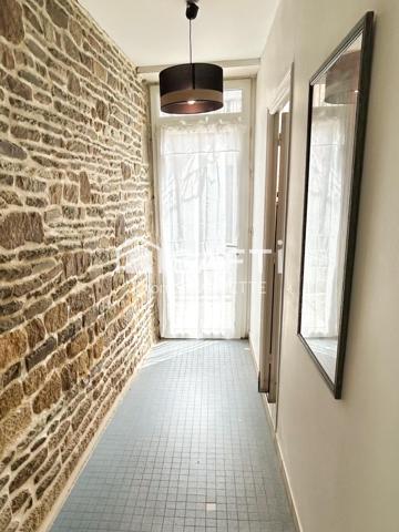 Maison avec charme et tranquillité en plein bourg