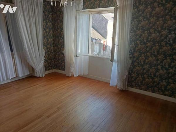 Maison de 170,18m², 3 CH + grenier aménageable, 295m² de terrain