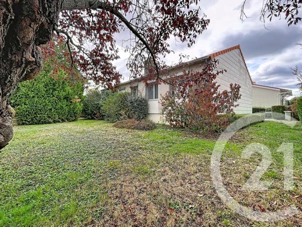 Maison à vendre  6 pièces - 130 m 2   CHOLET  - 49