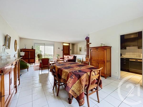 Maison à vendre  6 pièces - 130 m 2   CHOLET  - 49