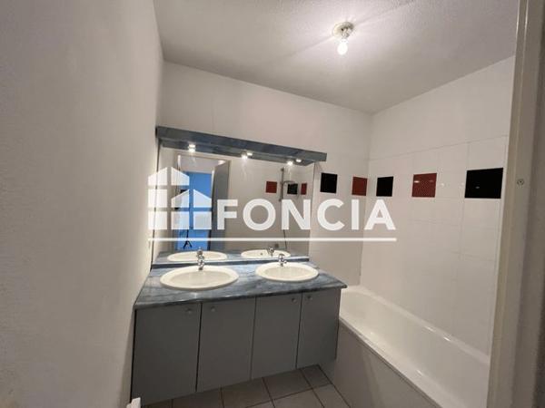 Location Appartement 3 pièces 56.8 m² - 2 RUE DES MESANGES Nousty 64420