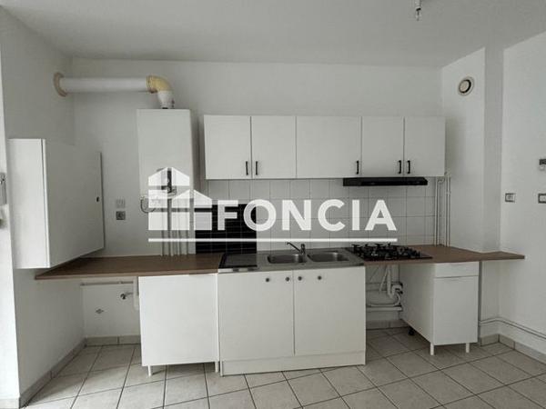 Location Appartement 3 pièces 57.9 m² - 13 RUE PIERRE ET MARIE CURIE Saint Etienne 42000