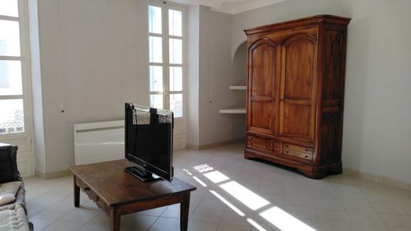 Maison Meyrargues 304.47 m2