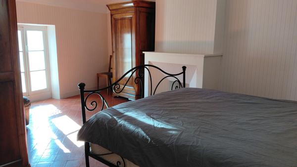 Maison Meyrargues 304.47 m2