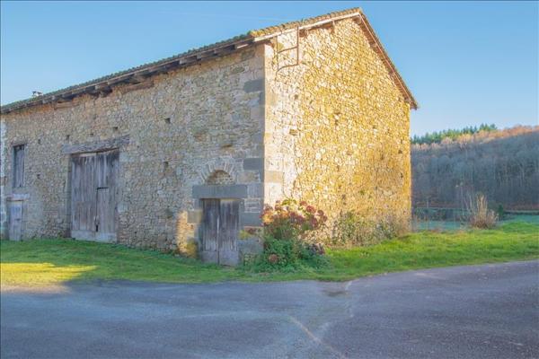 Maison à vendre |  Thouron |  4 pièces | 97 m²