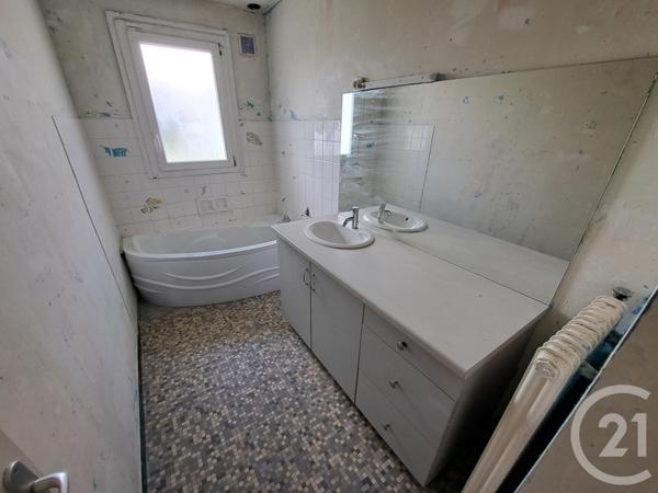 Maison à vendre  6 pièces - 92,78 m2 CHATILLON SUR THOUET - 79