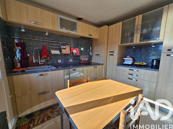 Maison à vendre 6 pièces 131 m² Paray-Vieille-Poste