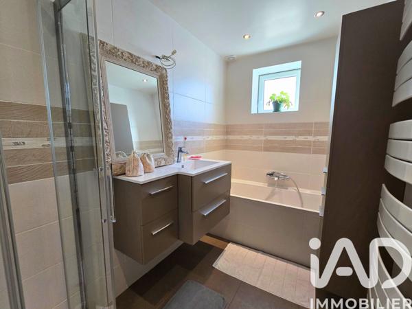 Maison à vendre 6 pièces 131 m² Paray-Vieille-Poste