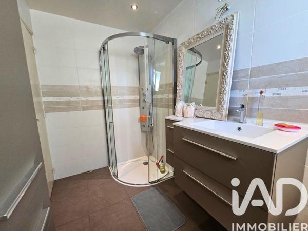 Maison à vendre 6 pièces 131 m² Paray-Vieille-Poste