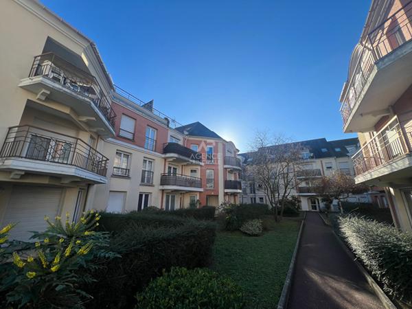 Appartement Saint Ouen L Aumone 5 pièce(s) 94.25 m2 €249 000 ** - Référence 10846