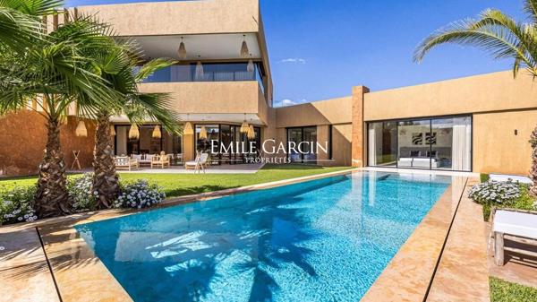 À vendre villa dans un domaine golfique à Marrakech