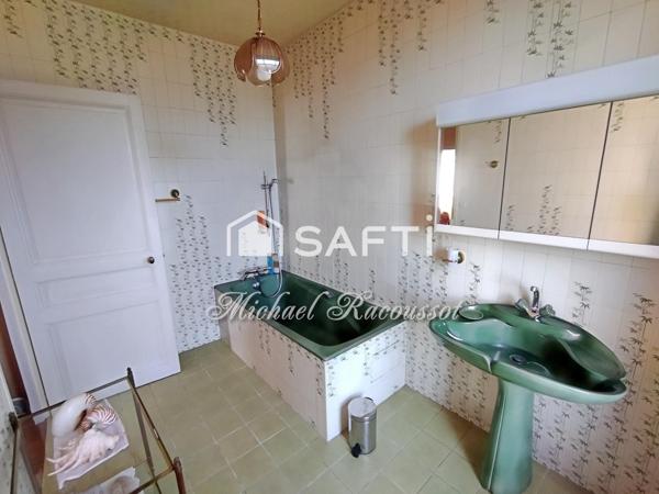 VILLIERS-LE-BEL – Maison meulière de caractère avec fort potentiel