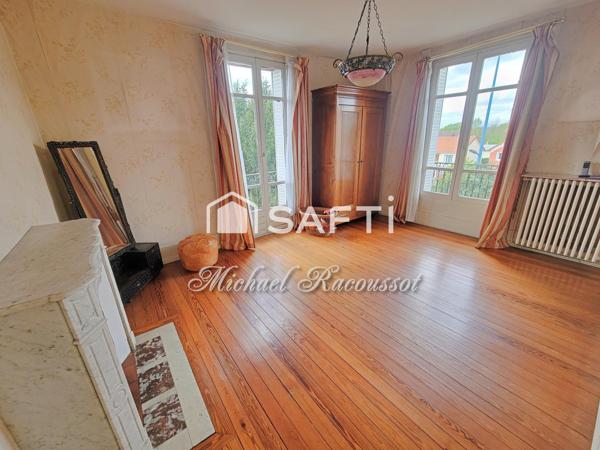 VILLIERS-LE-BEL – Maison meulière de caractère avec fort potentiel