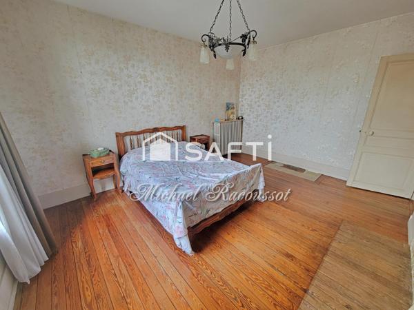 VILLIERS-LE-BEL – Maison meulière de caractère avec fort potentiel