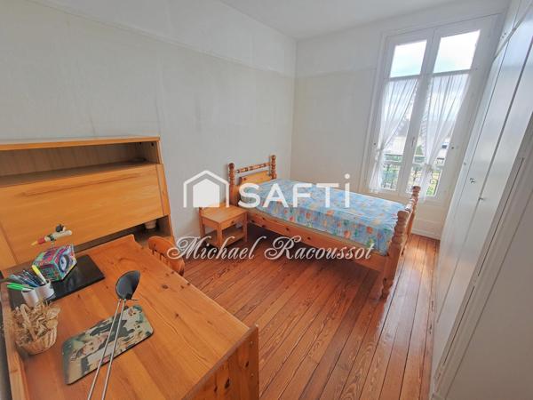 VILLIERS-LE-BEL – Maison meulière de caractère avec fort potentiel