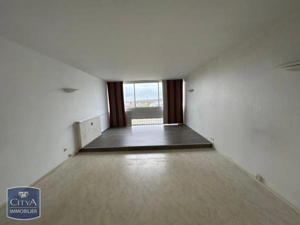 Appartement à louer 3 pièces 75.16m² Angoulême (16000)
