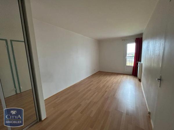 Appartement à louer 3 pièces 75.16m² Angoulême (16000)
