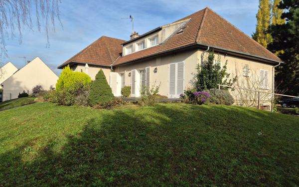 Maison à vendre    6 pièces • 200 m2 Trilport