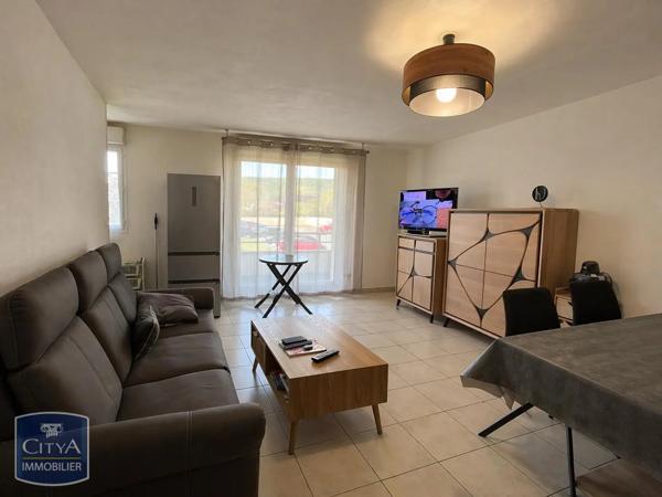 Appartement à louer 2 pièces 47.34m² Saint-Aubin-lès-Elbeuf (76410)