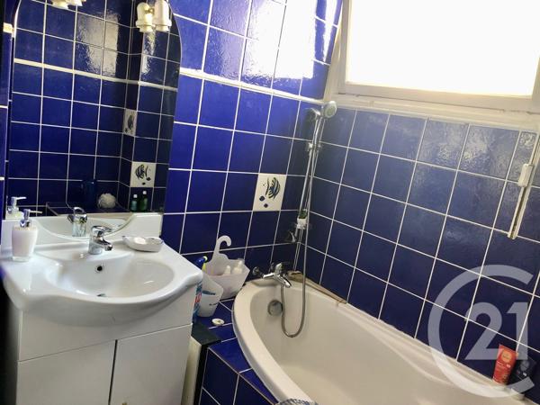 Appartement F3 à vendre  3 pièces - 61 m2 ST ETIENNE - 42