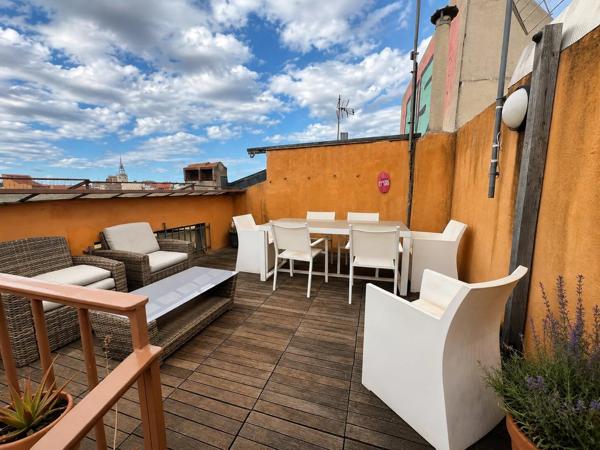 Vente                                                      Immeuble
                        
                     21 pièces                      375 m2                     à Perpignan