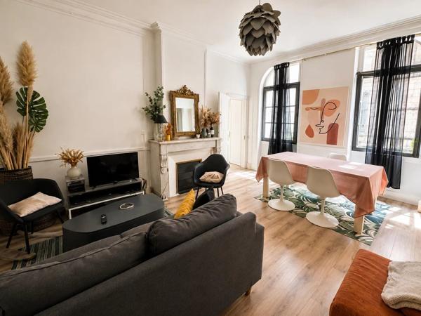 Vente                                                      Immeuble
                        
                     21 pièces                      375 m2                     à Perpignan